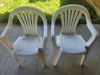 2 Plastic Outdoor Chairs