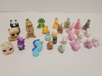 28 Mini Figures