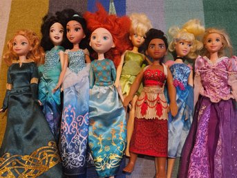 8 Disney Princess Barbie Dolls