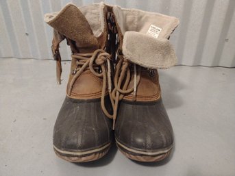 Sorel Size 8 Winter Boots