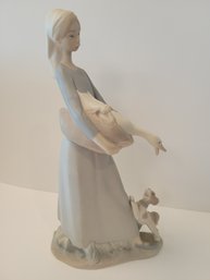 Lladro Figurine Girl With A Goose And Dog