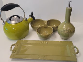 Tea Kettle And Oil And Condiment Set