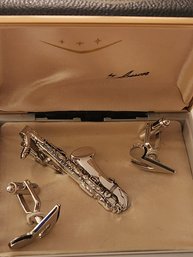 Saxophone Tie Clip & Music Note Cufflinks