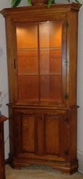 Corner Curio Cabinet With Light