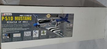 Top Flight P-51D Mustang Gold Edition GIANT Plane