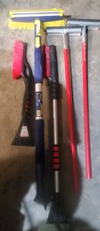 Misc Lot Squeegee/car Brush