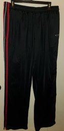 Men's Championship Insulated Jogging Pants Size Large.  Has Pockets