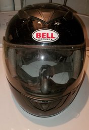 Bell Apex Size Medium Motorcycle/Dirt Bike Helmet