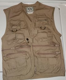 Uncle Milty Men's Size Small Fishing Vest Lots Of Pockets