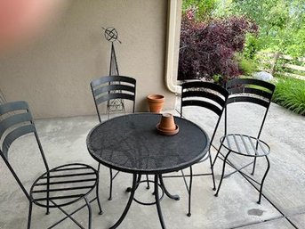 Rod Iron Patio Table W Chairs X4