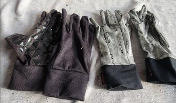 Women's Gloves X2