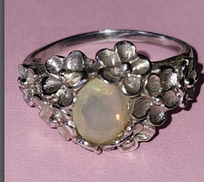 925 Sterling Opal Floral Ring