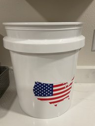 5 Gallon Bucket