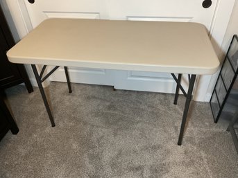 Samsonite Plastic Folding Table With Metal Legs