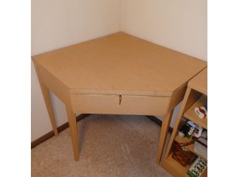 Corner Desk