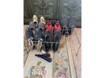 Shoe Rack With Shoes