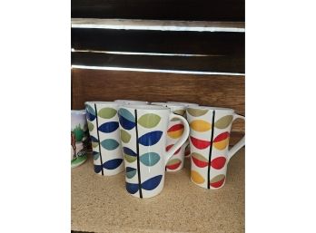 8 Coffee Mugs