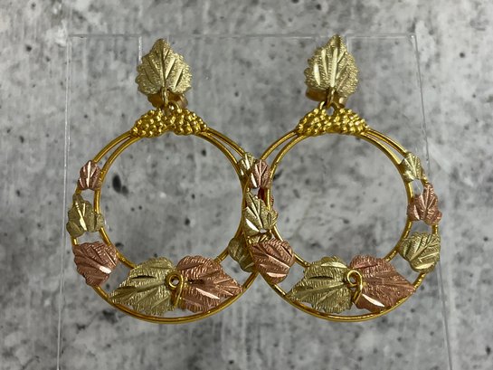 003 Vintage 10k Gold Landstrom Black Hills Leaf Hoop Drop Earrings
