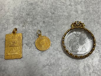 073 Lot Of 3 Gold Tone Necklace Pendants, Neoclassical Intaglio Glass, Anno Santo 1975, Catholic Santa Sindone