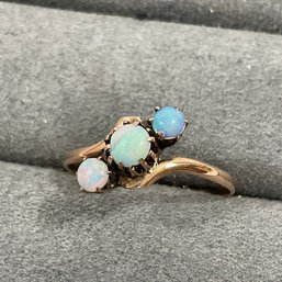 001 10k Gold Victorian Three Stone Opal Ring Size 6.5