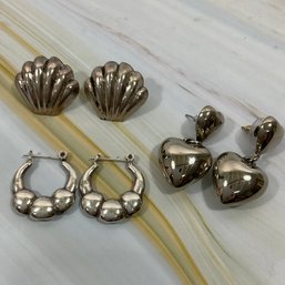 020 Lot Of Three Sterling Silver Earrings, Shell, Heart, And Bubble Hoops