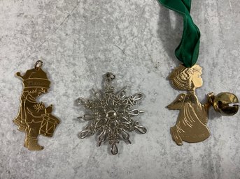 117 Lot Of 3 Christmas/Winter Necklace Pendants/ornaments, Gold Tone Drummer Boy, Gold Tone Angel, Snowflake