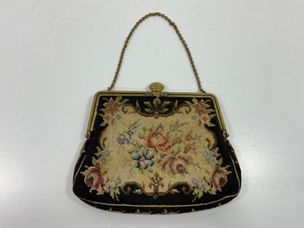 142 Vintage Unbranded Victorian Tapestry Clutch Purse