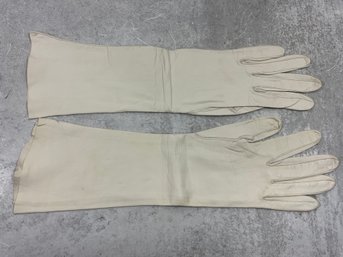 153 Vintage White Suede Leather Mid Length Formal Gloves