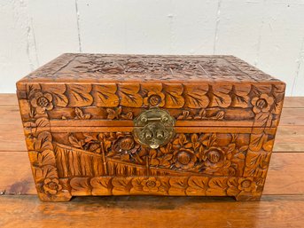 052 Hand Carved Floral Wood Keepsake Box Chest Made In Hong Kong