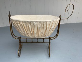 094 Antique Brass Newborn Bassinet Rocking Crib