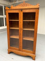 145 Antique Oak Double Door Display Bookcase