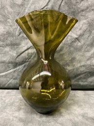 010 1950s Olive Green Hand Blown Green Vase Art Glass