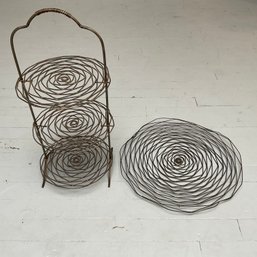 #110F Vintage Swirl Wire Serving , Fruit, Display, Party, Decor, Tired Rack