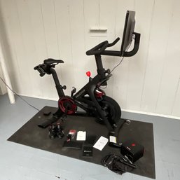 #186F Peloton Exercise Bike With Accessories /shoes/