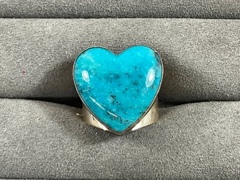 036 Vintage Sterling Silver Turquoise Heart Shaped Ring Size 5.5