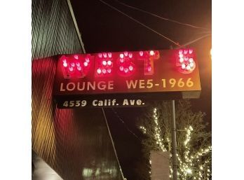 Vintage West 5  Lounge WES-1966 Marquee  Bulb Sign