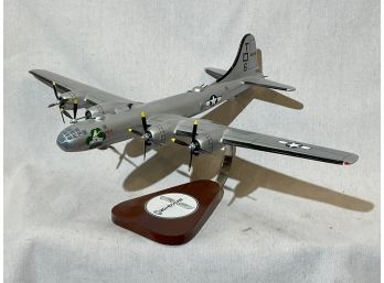 (QA25) Boeing Model War Plane TO6 4895