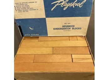 Vintage Playskool Advanced Wooden Kindergarten Building Blocks No. 844 ( No Shipping Heavy)