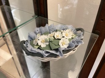 Lladro Flower Basket With Capricho Lace