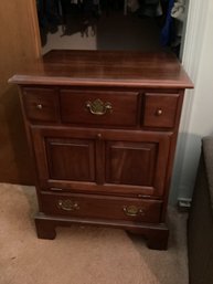 Henkel-Harris Virginia Galleries Nightstand