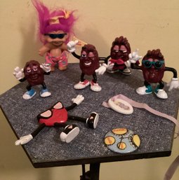 1980s California Raisins & Toys