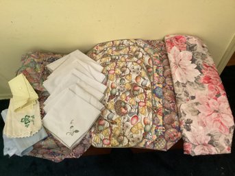 Spring Linens Incl. Placemats, Napkins