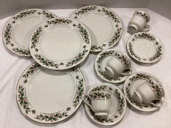 Holly Yuletide Japan Set Of Four Plates & Cups With Saucers