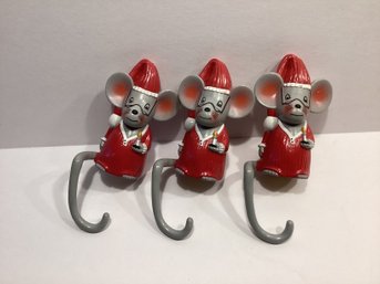 1981 Sunhill Christmas Mouse Stocking Hangers