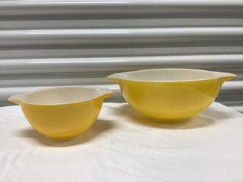 Pyrex 441 & 443 Bowls