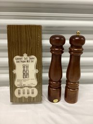 NOS Price Salt & Pepper Mill Set