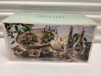 New In Box Tabletops Unlimited Olives 11 Piece Dipping Set