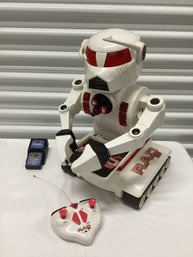 Vintage RAD 2.0 Robot With Extra Battery & Charger