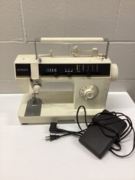 Singer 6012 C Sewing Machine With Foot Pedal