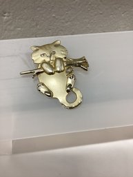 Gold Tone Cat Brooch